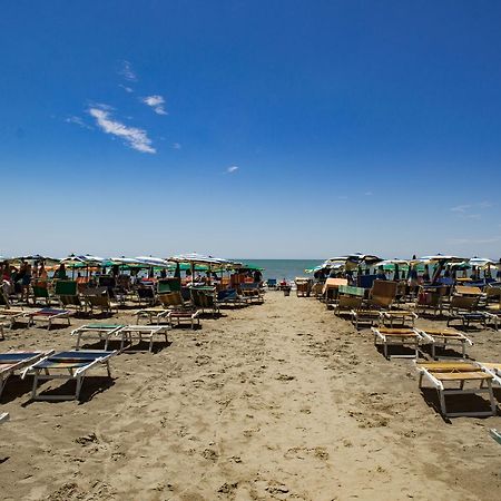Hotel Riviera Durrës Eksteriør billede