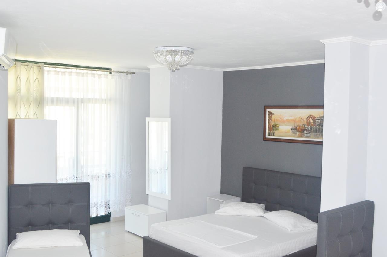 Hotel Riviera Durrës Eksteriør billede